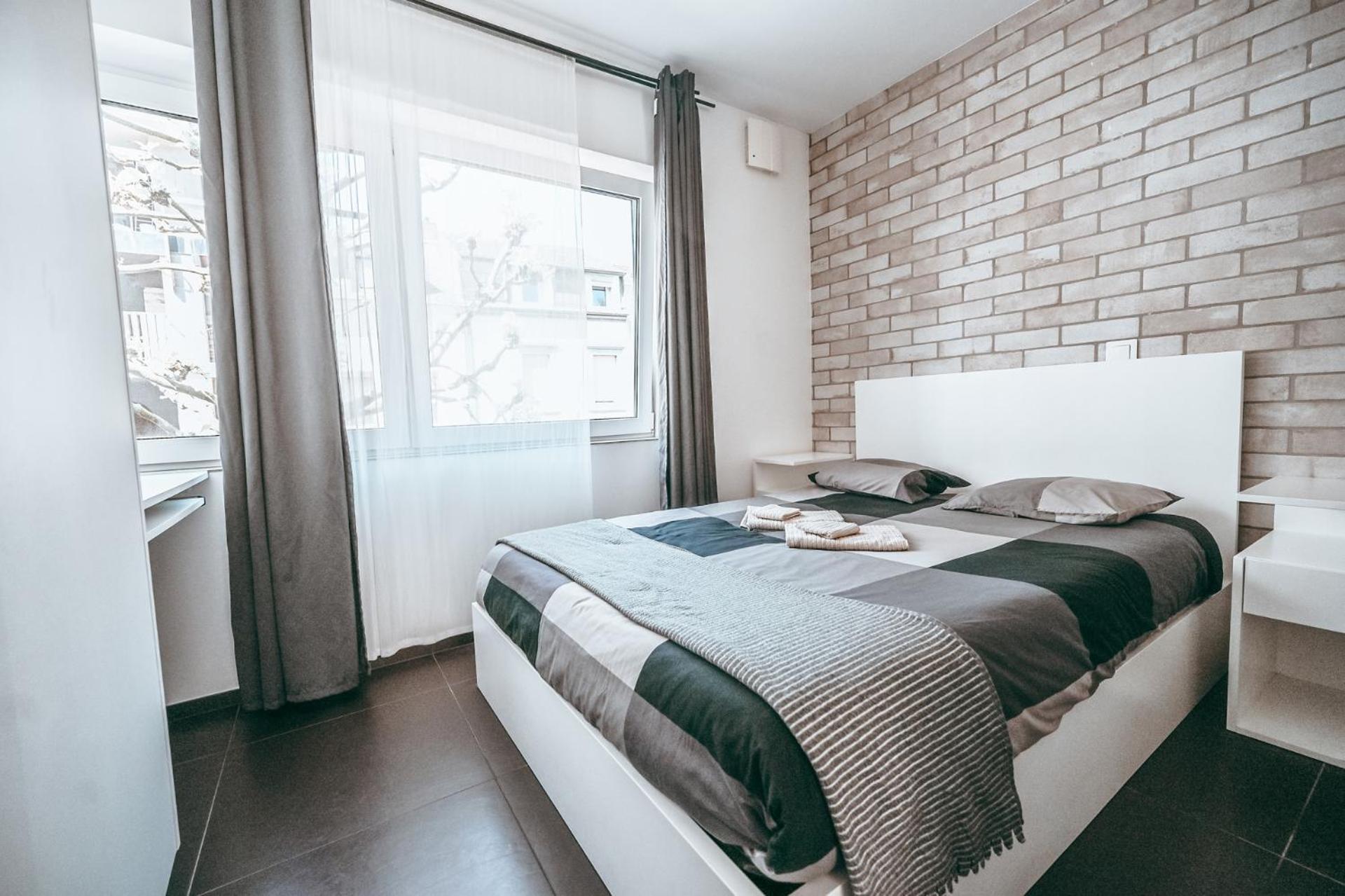 Wake Up Esch City Kültér fotó